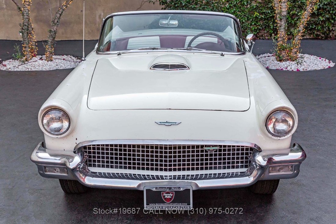 Ford Thunderbird in Los Angeles, CA 2 - 17568826