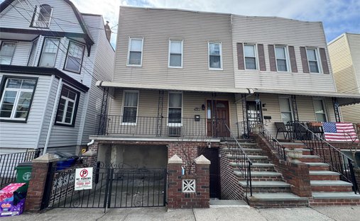 House in New York, New York, United States 1