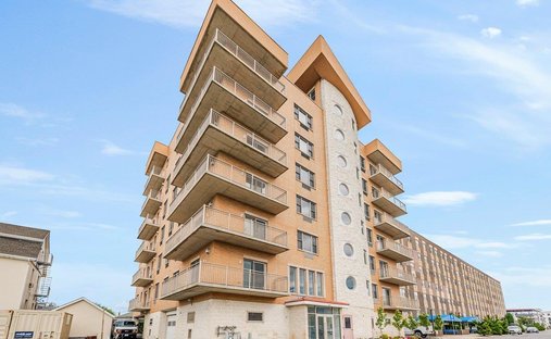 Condo in Long Beach, New York, United States 1