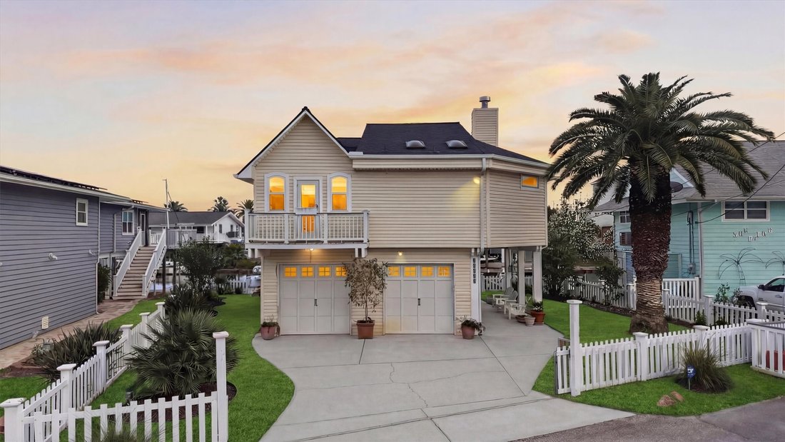 House in Galveston, Texas, United States 2 - 17557368