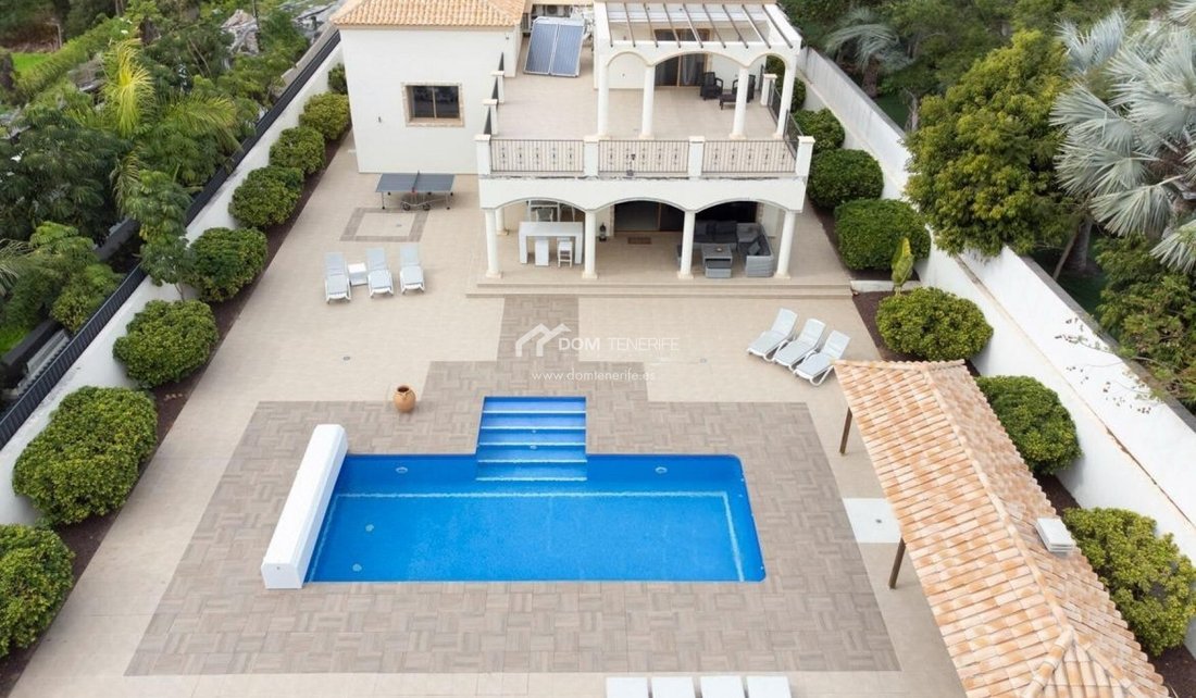 Villa in La Caleta, Adeje, Canary Islands 1 - 17562234