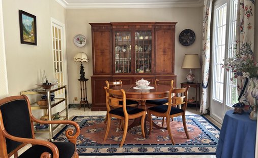 Maison à Verneuil-en-Halatte, Hauts-de-France, France 1