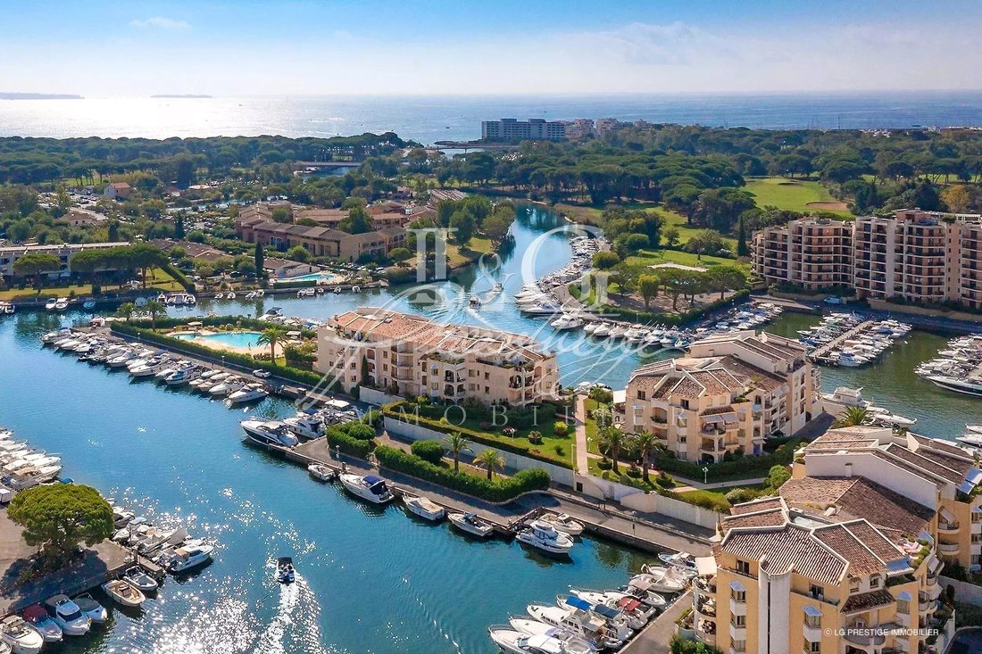 Apartment in Cannes Marina-La Roubine, Mandelieu-la-Napoule, France 1 - 17558394