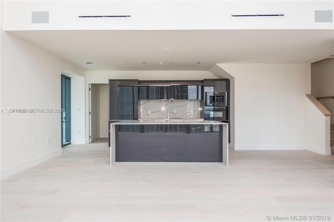 Condo in Miami, Florida, United States 3 - 17570907