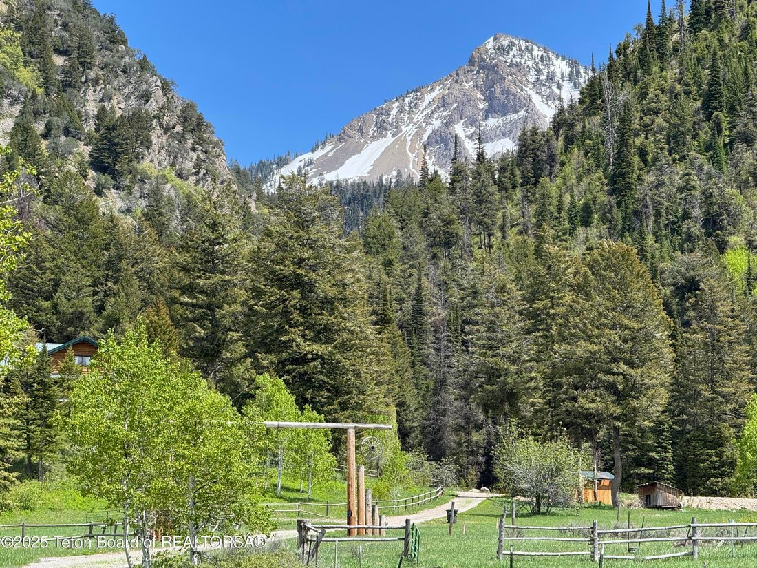 Land in Freedom, Wyoming, United States 2 - 17560165
