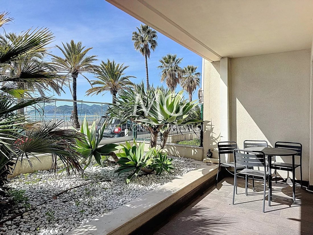 Apartment in Cannes, Provence-Alpes-Côte d'Azur, France 1 - 17558203