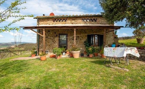 Villa in Radicondoli, Tuscany, Italy 1