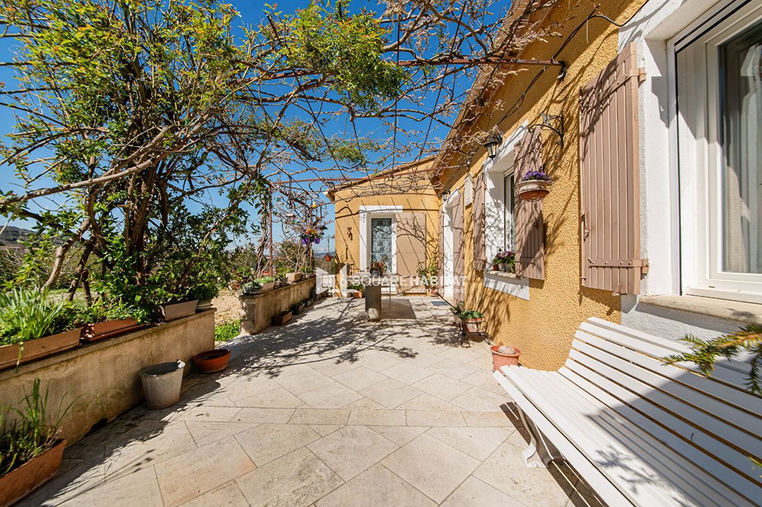 Casa en Apt, Provenza-Alpes-Costa Azul, Francia 1 - 17558583