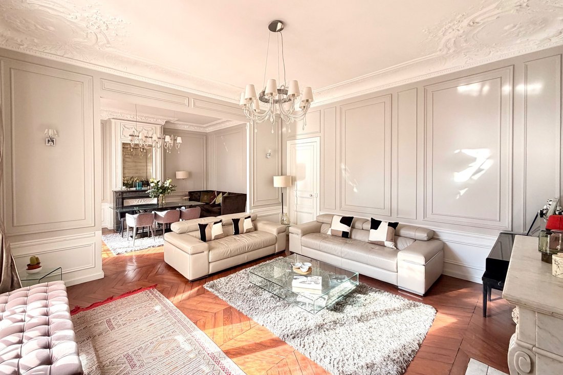 Apartment in Porte Dauphine, Paris 16e Arrondissement, Paris 2 - 17562456