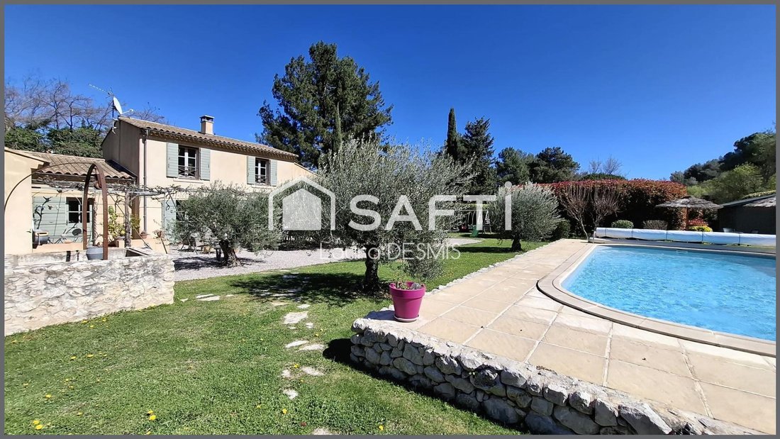 House in Centre et Abords, Roquevaire, France 2 - 17459557