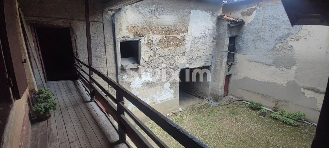 Estate in Charly, Auvergne-Rhône-Alpes, France 5 - 17558317