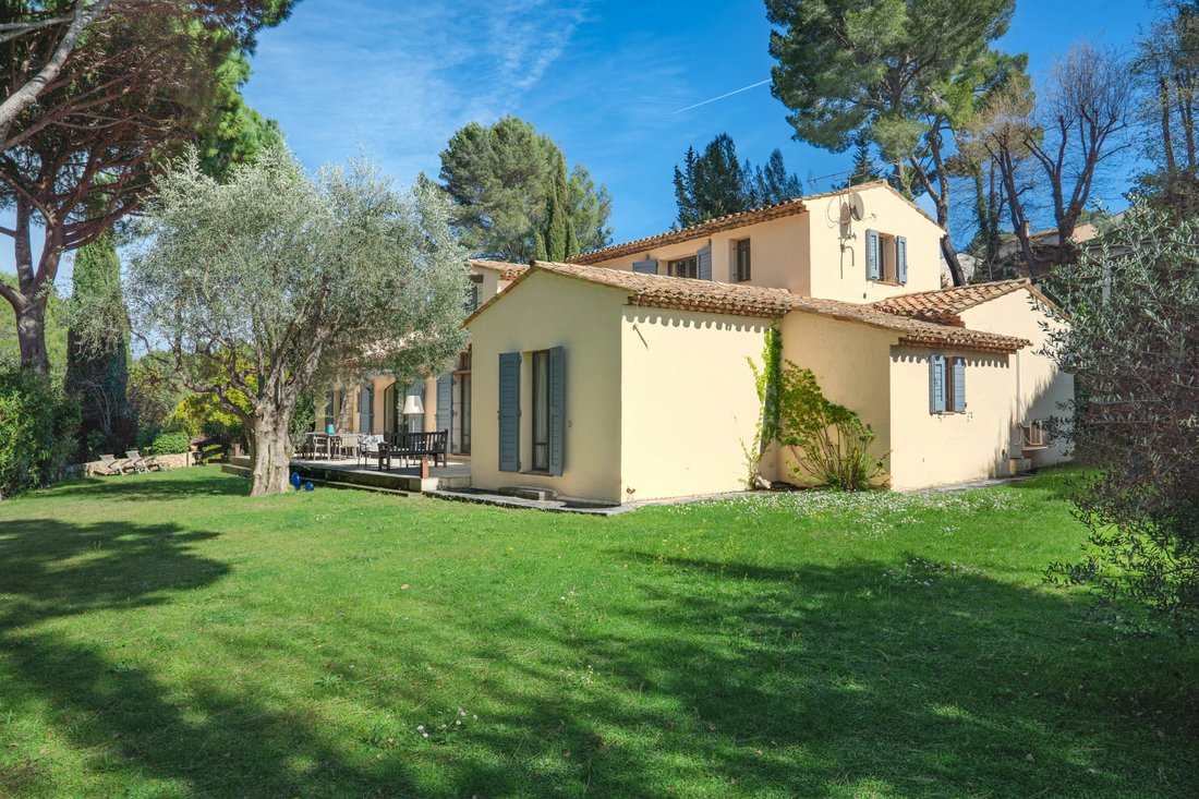 Villa in Mougins, Provence-Alpes-Côte d'Azur, France 5 - 17558365
