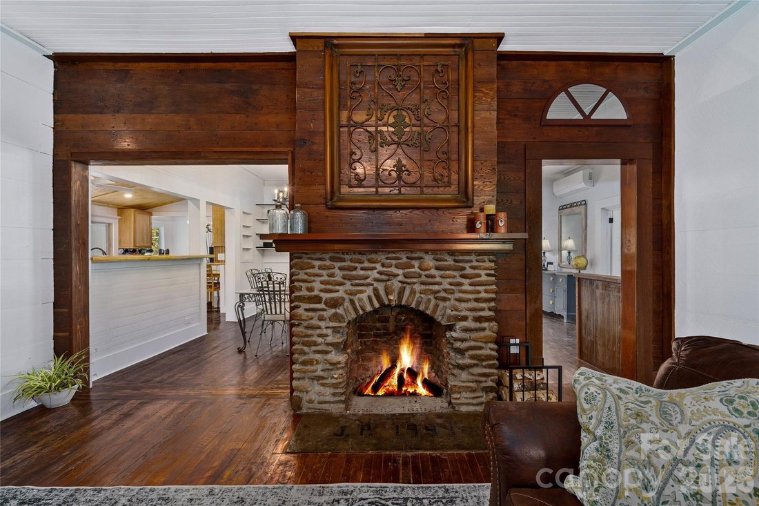 House in Maggie Valley, North Carolina, United States 1 - 17563140