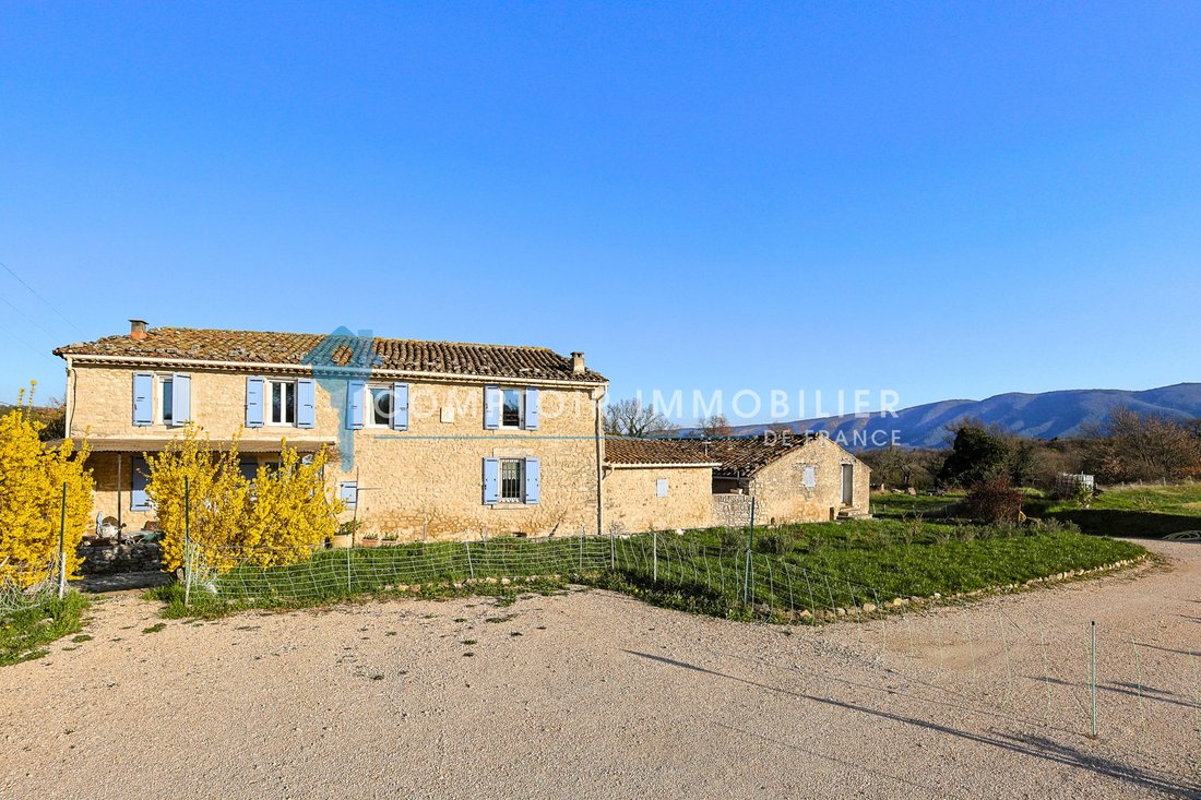 Saint-Martin-de-Castillon, Provence-Alpes-Côte d'Azur, France 4 - 17562897