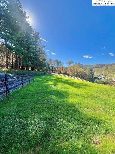 House in West Jefferson, North Carolina, United States 4 - 17556828