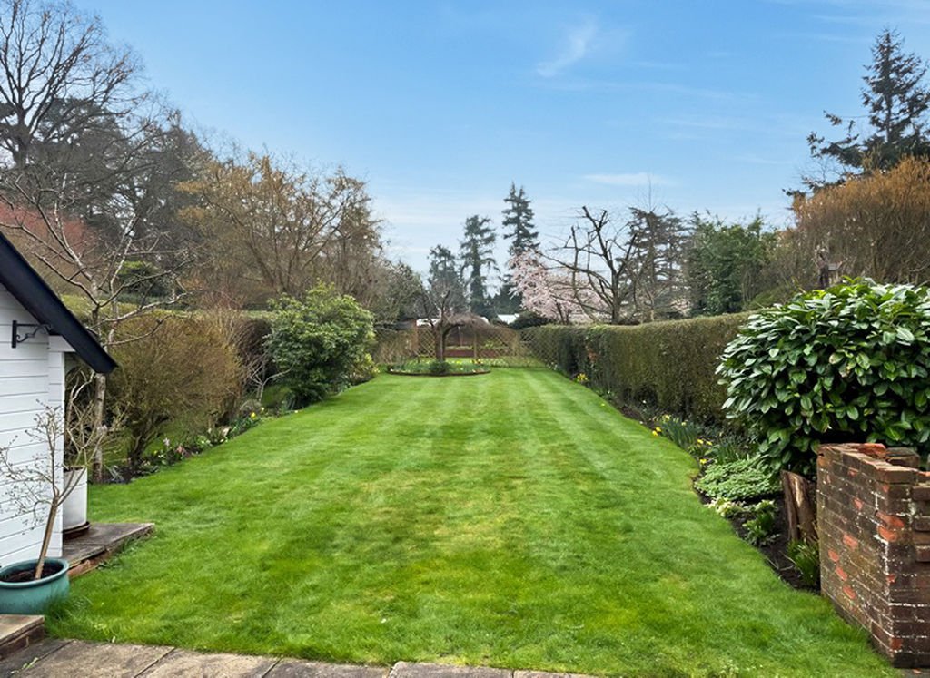 House in Sunningdale, England 2 - 17568518