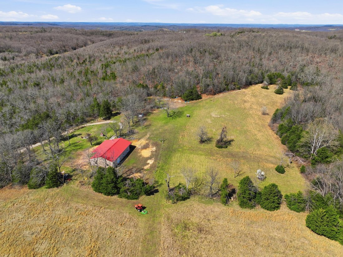 Farm Ranch in Squires, Missouri, United States 1 - 17557400