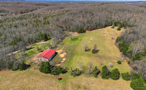 Farm Ranch in Squires, Missouri, United States 1