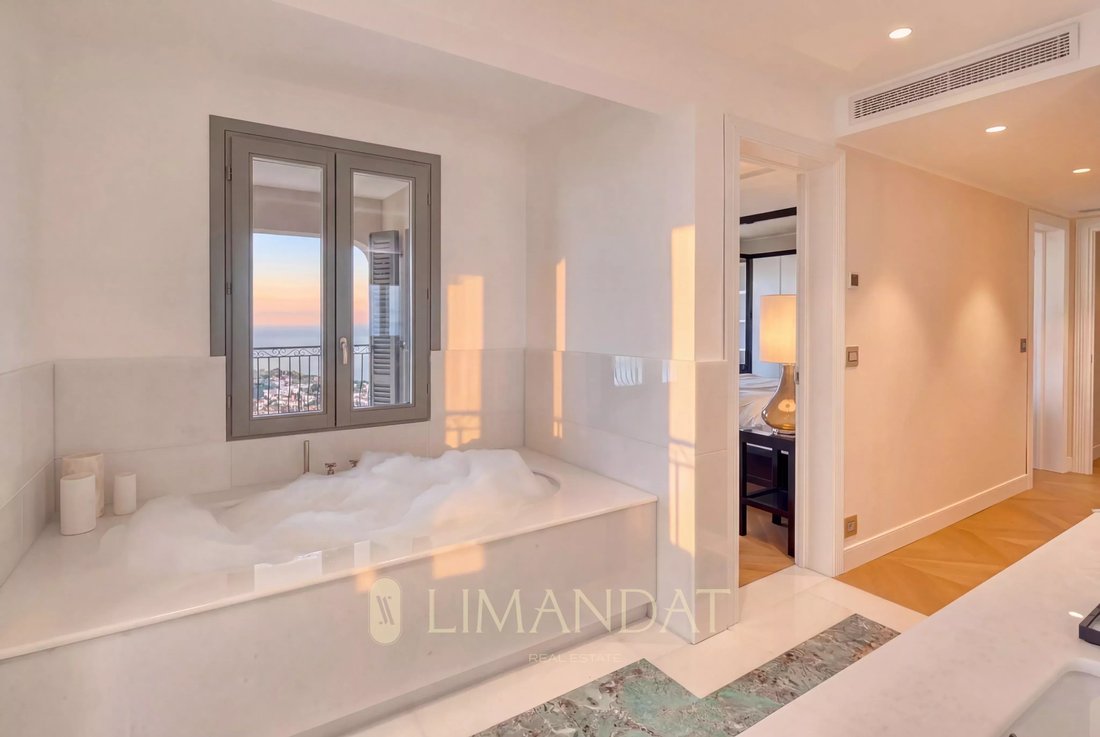 Villa in Village-Cros de Caste-Coupiere-Mont Gros, Roquebrune-Cap-Martin, France 4 - 17557669