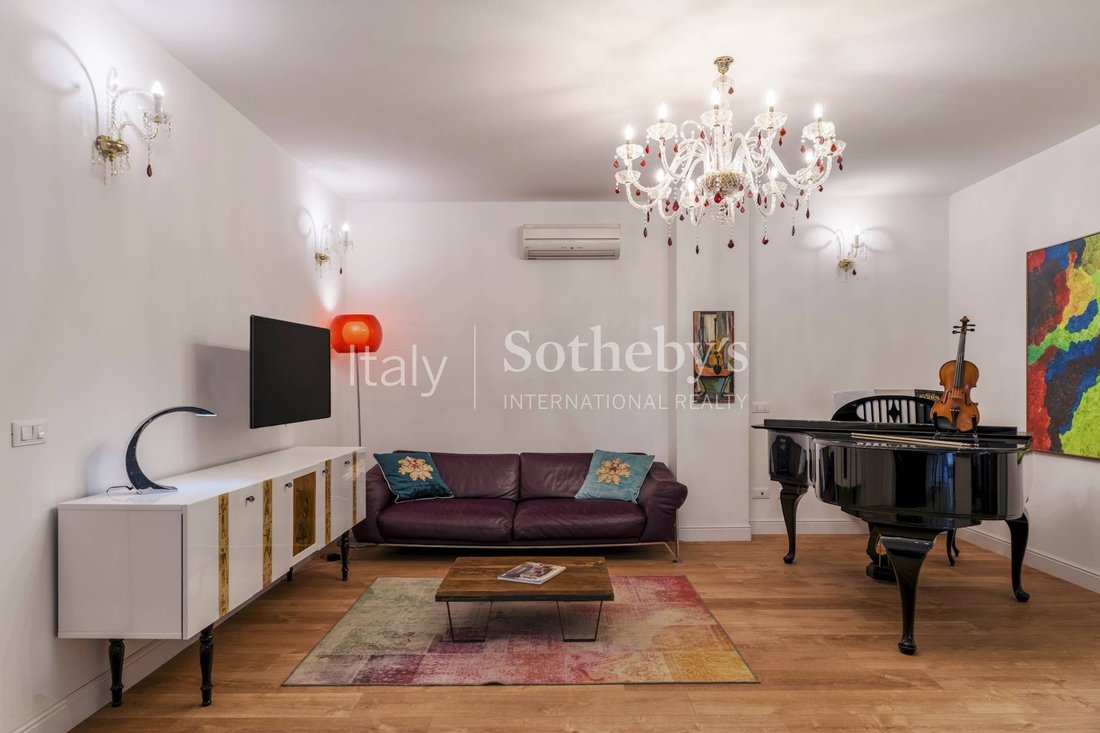 Apartment in Center, Verona, Veneto 2 - 14957852