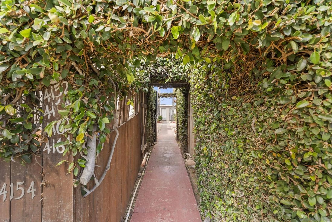 San Diego, California, United States 5 - 17563870