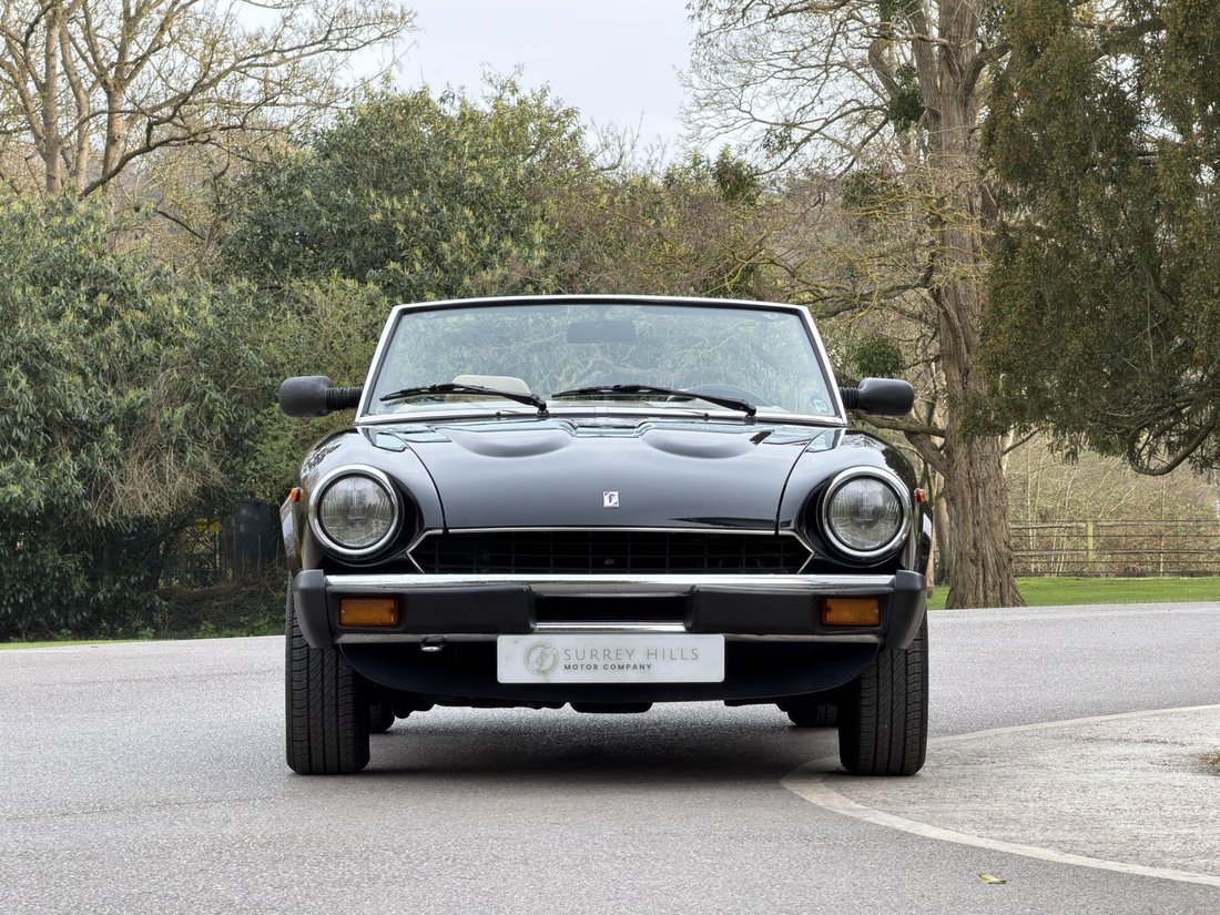 Boxhill, United Kingdom 2 - 17565711