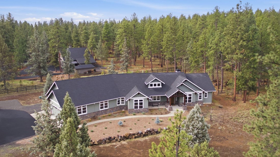 House in Sisters, Oregon, United States 3 - 17564022