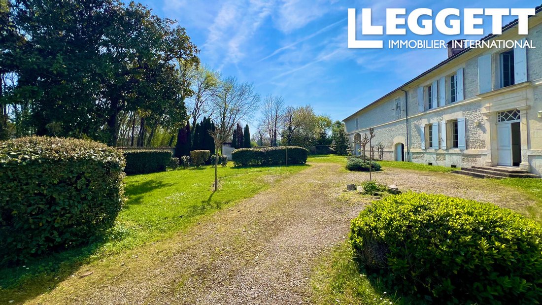 House in Saint-Martial-sur-Ne, Nouvelle-Aquitaine, France 2 - 17560847