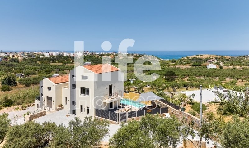 Villa in Vrachasi, Greece 1 - 17570916