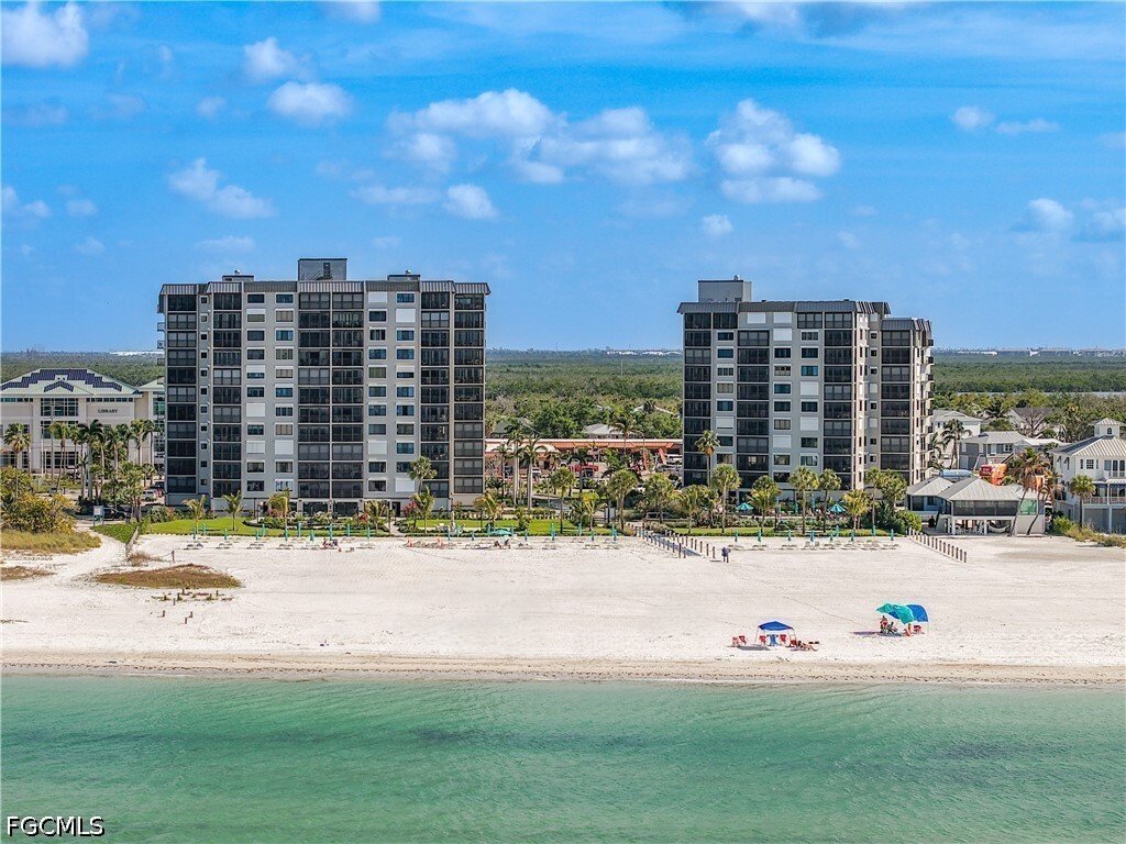 Condo in Fort Myers Beach, Florida, United States 1 - 17562255