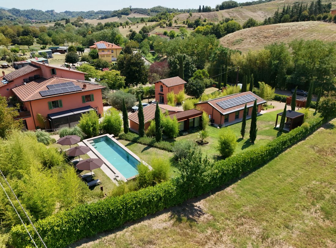 Estate in Terranuova Bracciolini, Tuscany, Italy 1 - 17568759