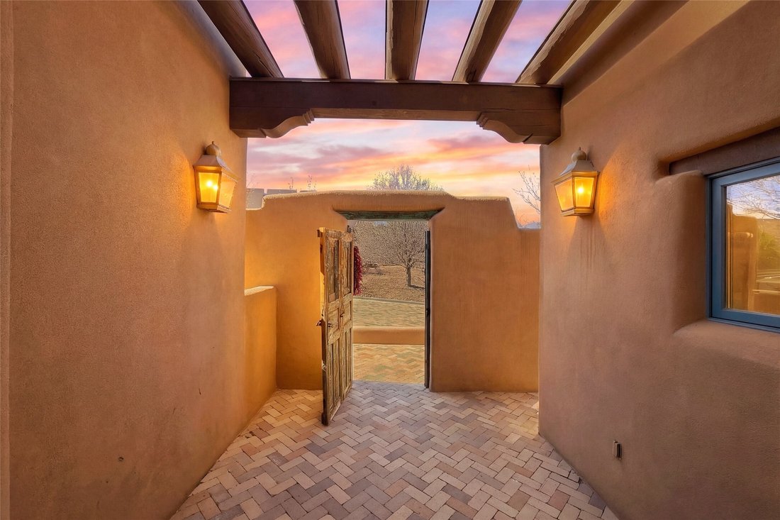 House in Santa Fe, New Mexico, United States 3 - 17558315
