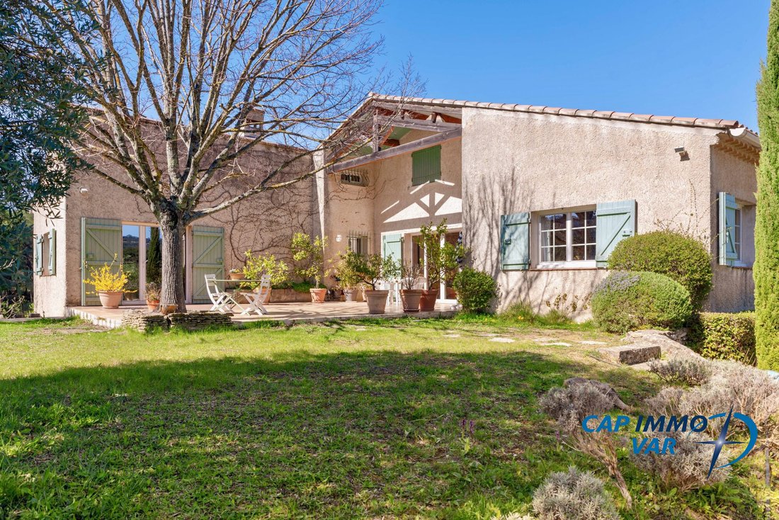 Villa in Le Castellet, Provence-Alpes-Côte d'Azur, France 2 - 17272101