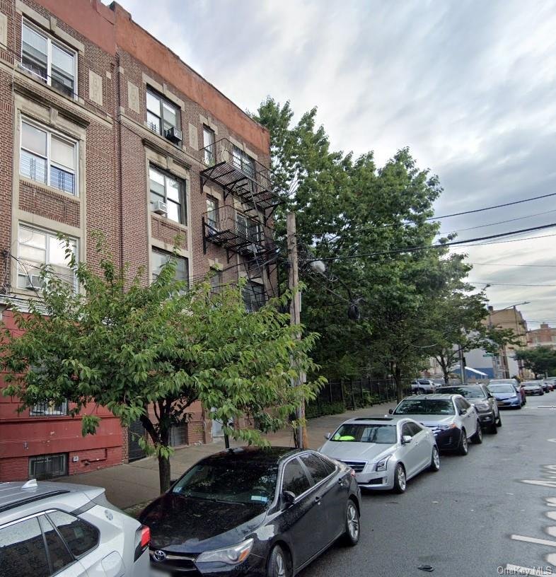New York, New York, United States 2 - 17557152