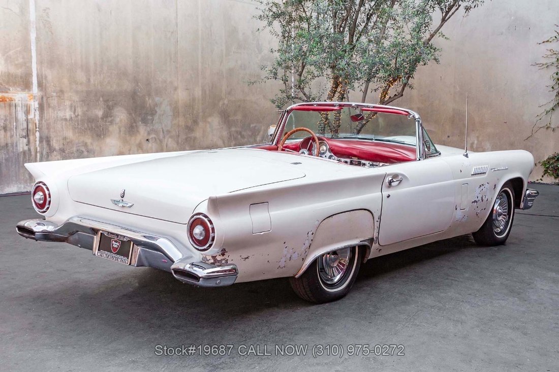 Ford Thunderbird in Los Angeles, CA 5 - 17568826