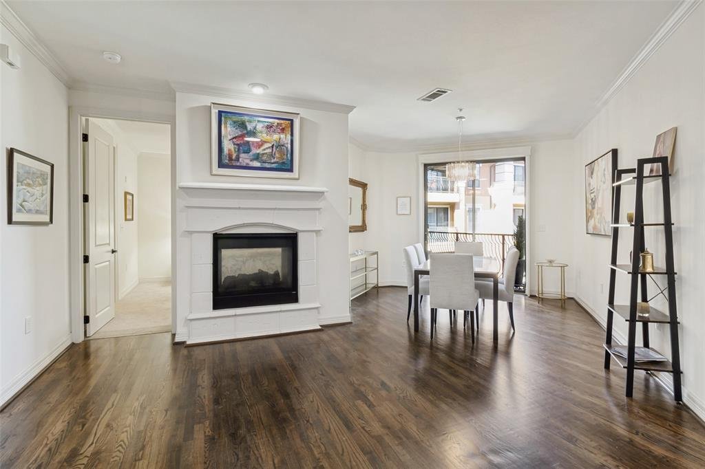Condo in Dallas, Texas, United States 3 - 17562309