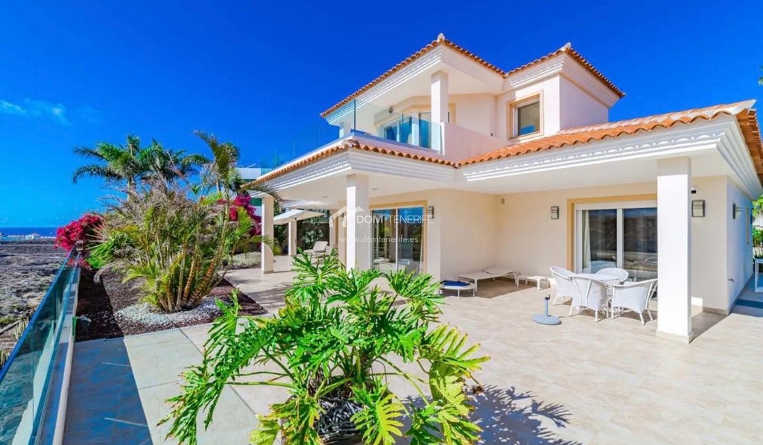 Villa in La Caleta, Adeje, Canary Islands 3 - 17562222