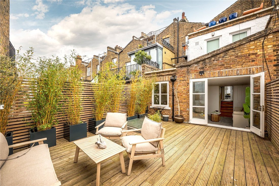 Apartment in Holland Park, Kensington And Chelsea, England 3 - 17558119