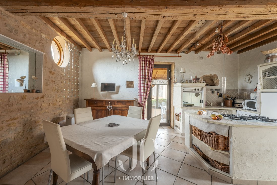 Liergues, Porte des Pierres Dorees, France 5 - 17565980