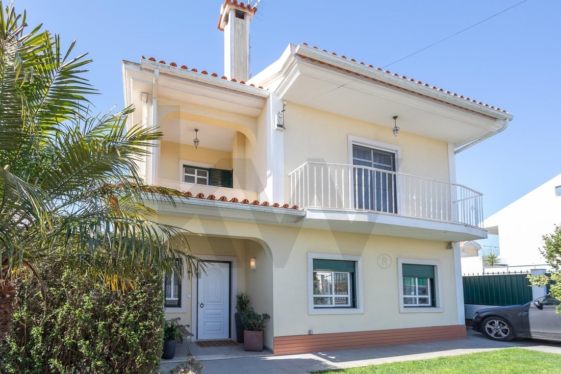 Townhouse in Charneca de Caparica e Sobreda, Setubal, Portugal 4 - 17567370