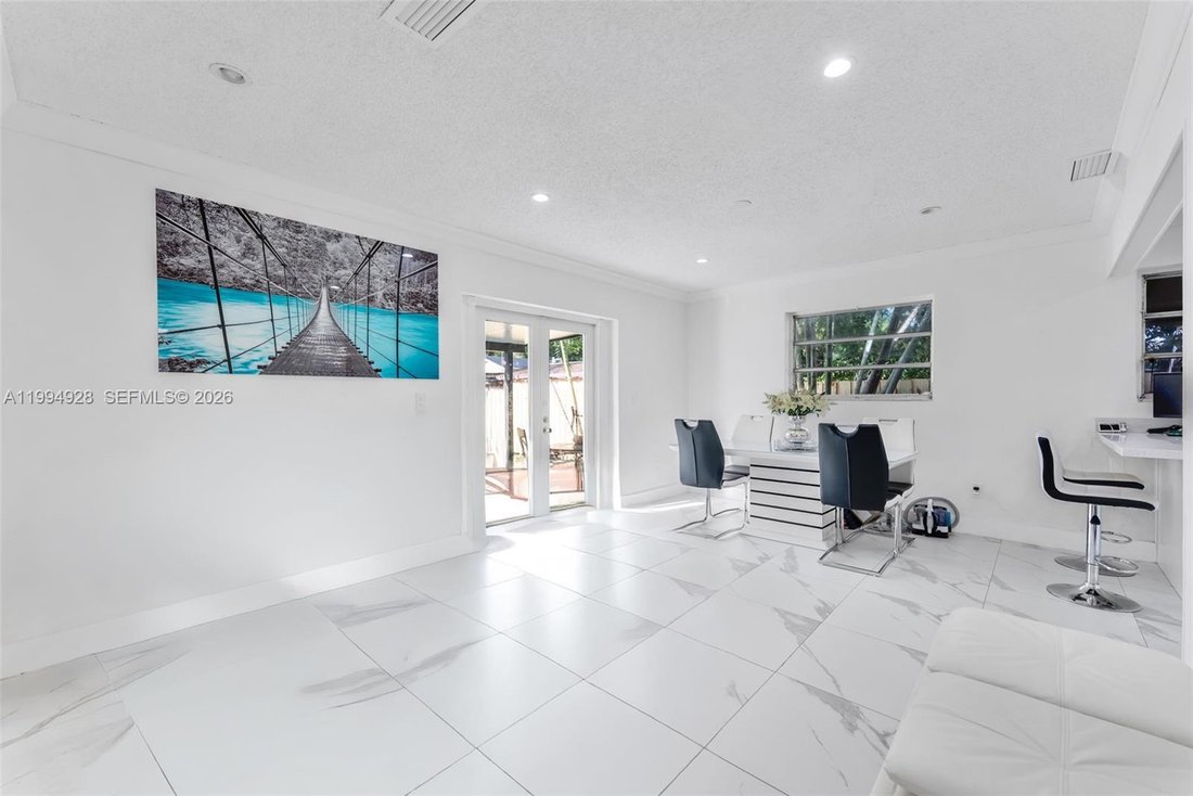 Apartment in Miami, Florida, United States 5 - 17563846