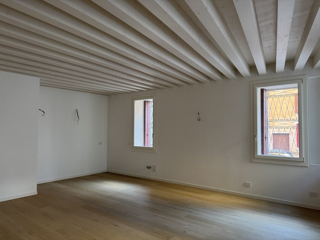 Apartment in Bassano del Grappa, Veneto, Italy 3 - 17569987