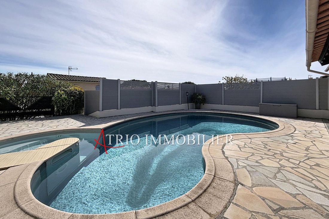 Villa in Val de Cagne-Colline Route de Vence, Cagnes-sur-Mer, France 1 - 17562834
