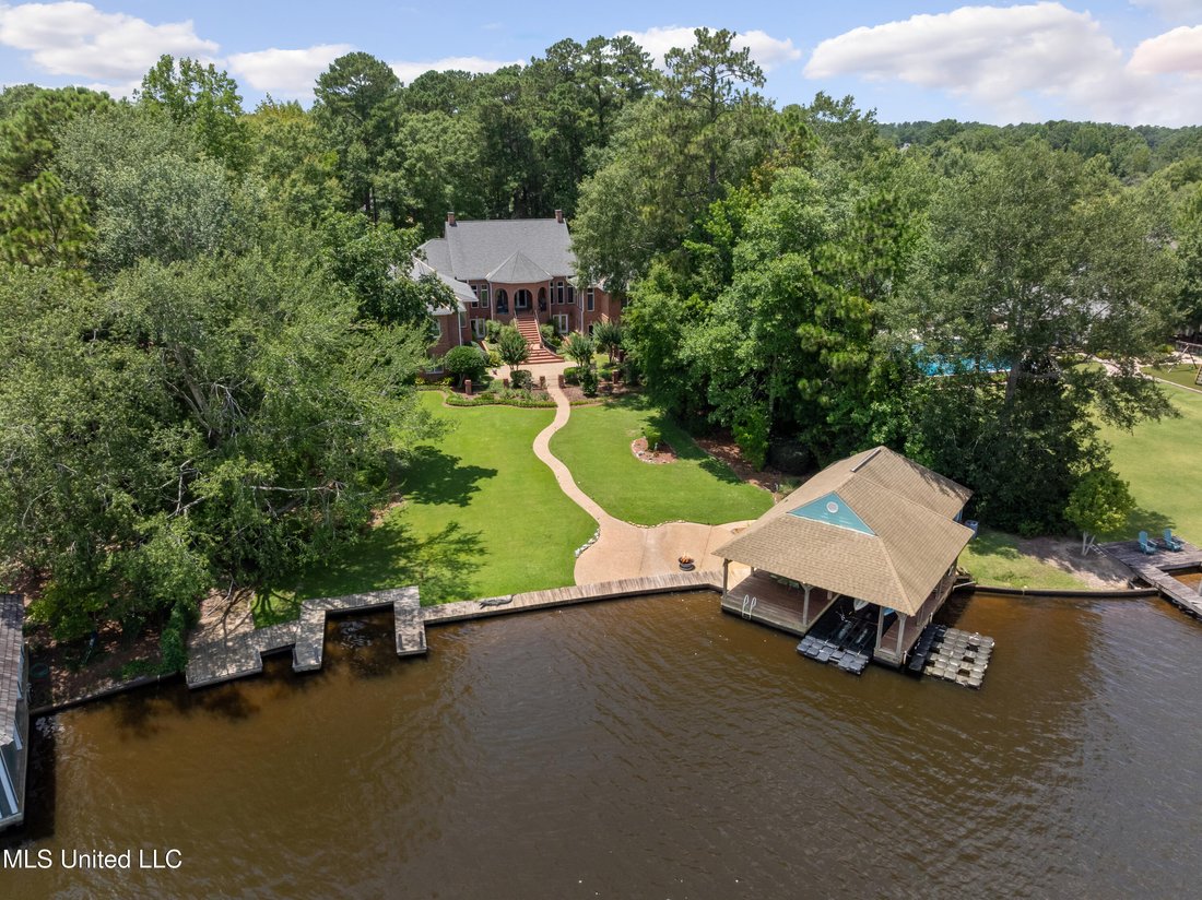 House in Hattiesburg, Mississippi, United States 2 - 17557353