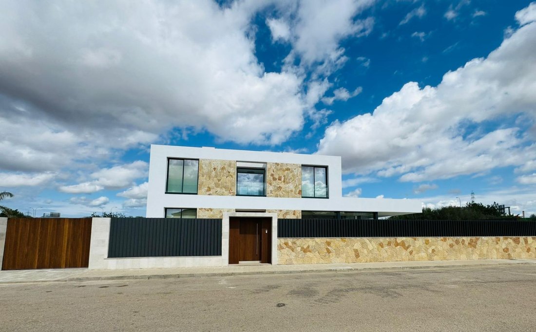 Villa in Marratxi, Balearic Islands, Spain 1 - 17559602