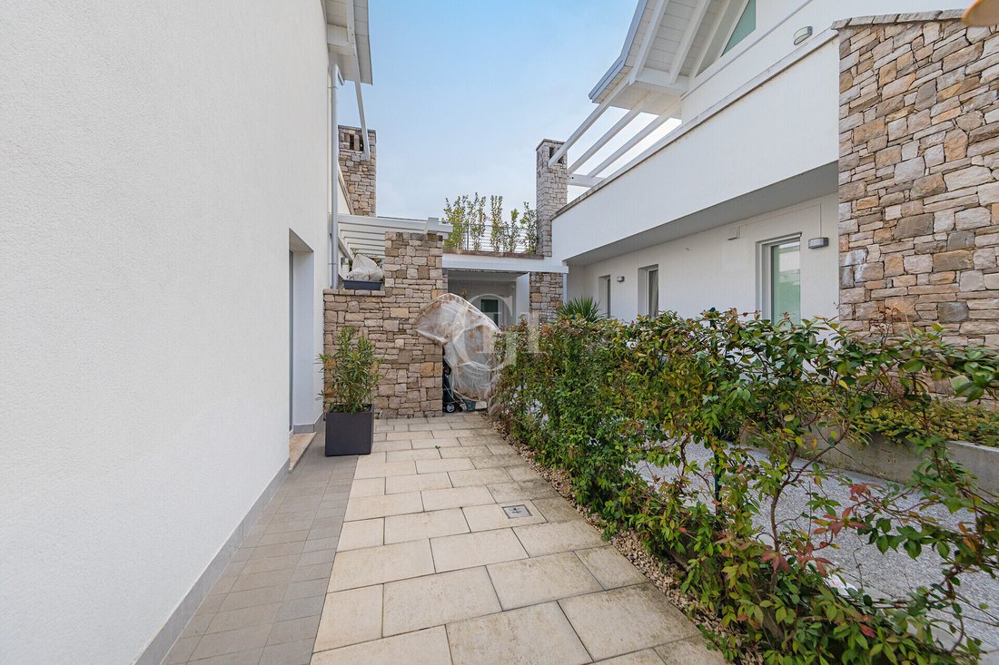 Apartment in Historic Center, Padenghe sul Garda, Lombardy 5 - 17567223