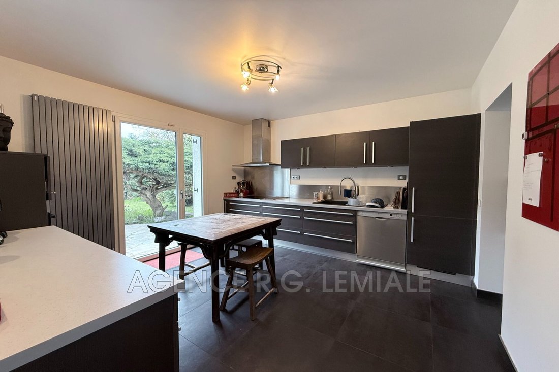 Villa in Charlemagne, Maisons-Laffitte, France 4 - 17567238