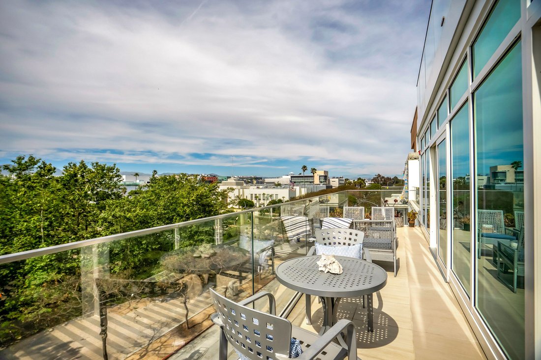 Condo in Santa Monica, California, United States 4 - 17563011