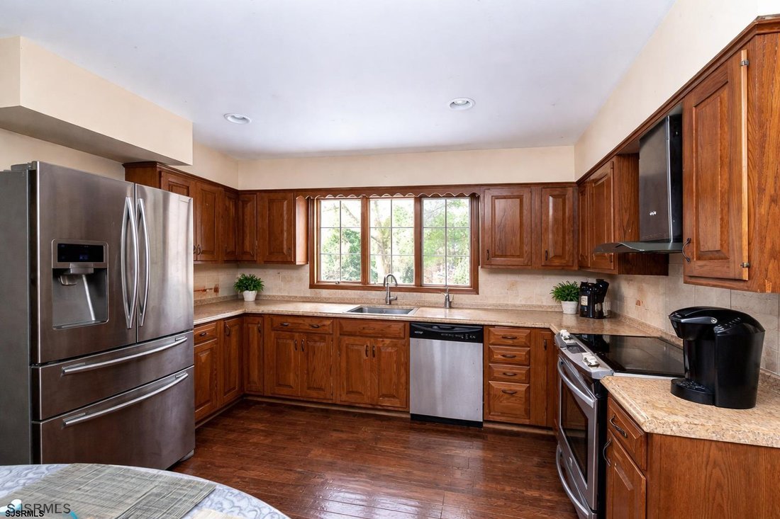House in Egg Harbor Township, New Jersey, United States 3 - 17569405