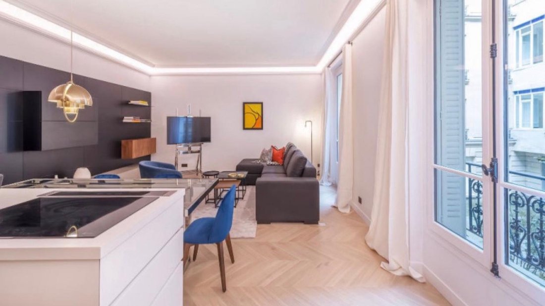 Apartment in Triangle d'Or, Paris 8e Arrondissement, Paris 2 - 17558405